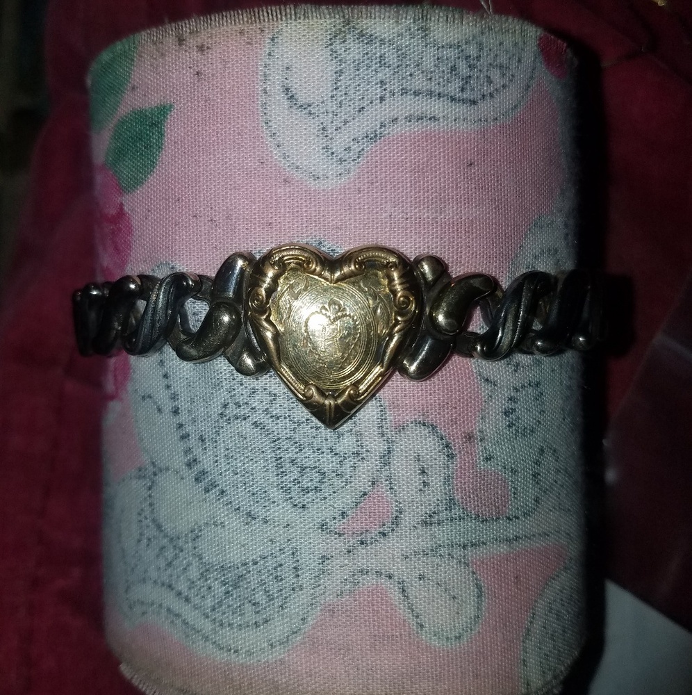 Antique/vintage sweetheart bracelet